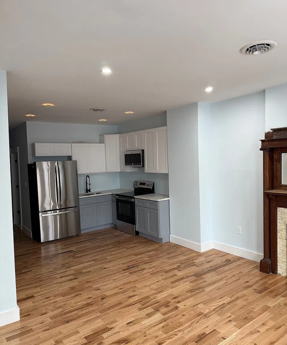 2 bed, $2,200 — Photo 3