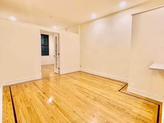 3rd image of 531 W 45th St APT 2C
