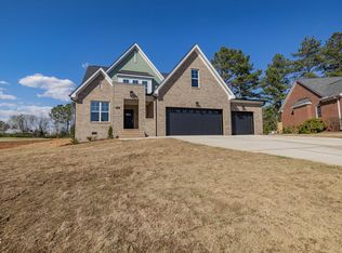 408 Eagle Ct, Henderson, NC 27536