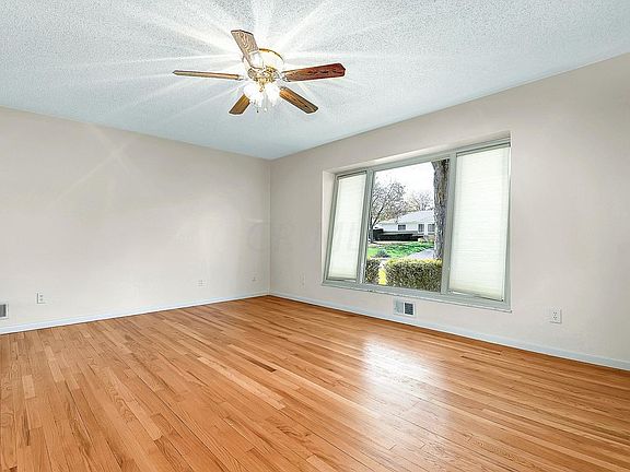 4th image of 3608 Clearview Ave