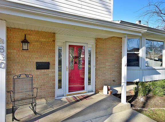 2nd image of 830 E Sayles Dr