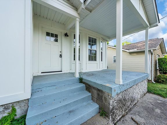 2nd image of 2508 Alameda St