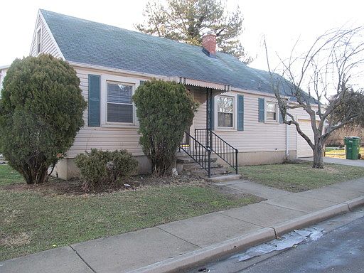 1st image of 1296 Southlyn Dr