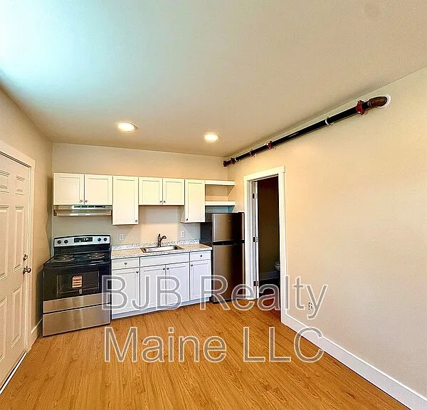 26 Revere St #1 — Photo 3
