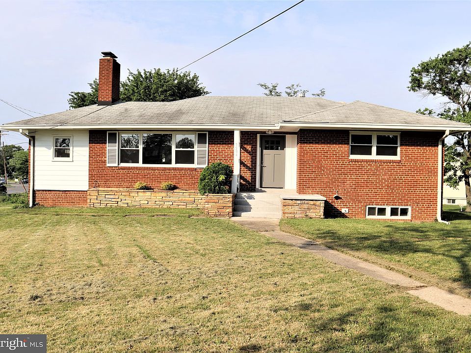 1st image of 7504 Martha St