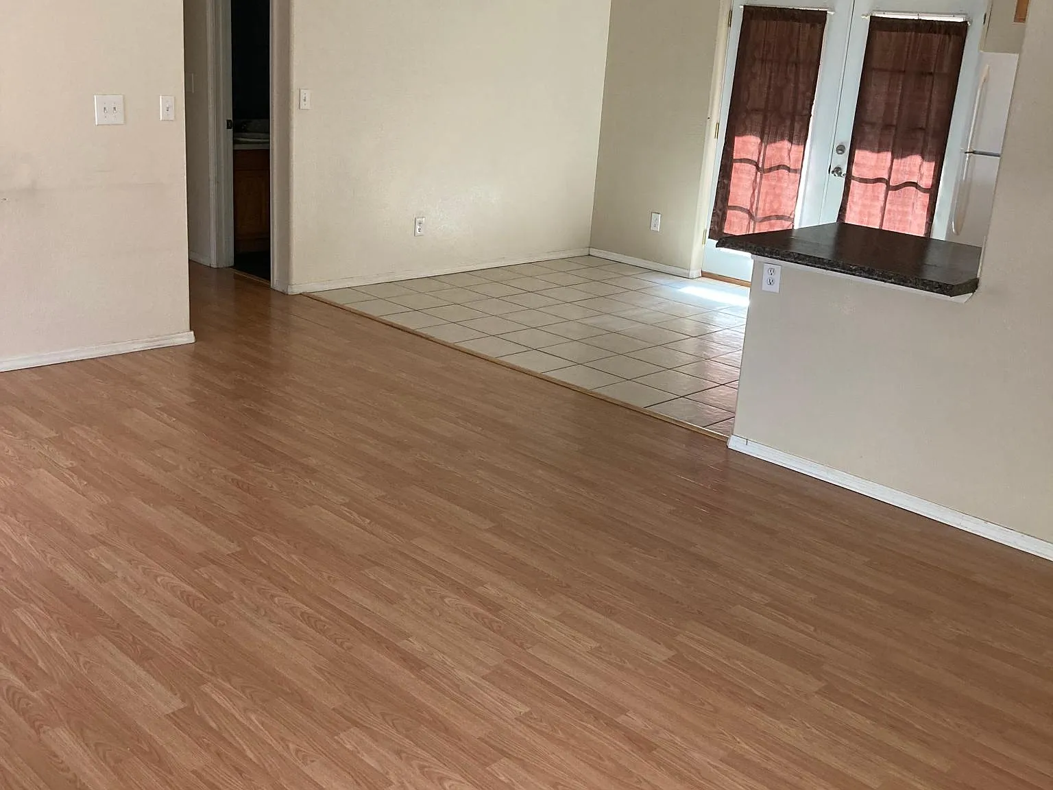 3 bed, 1215 sqft, $1,875 — Photo 3