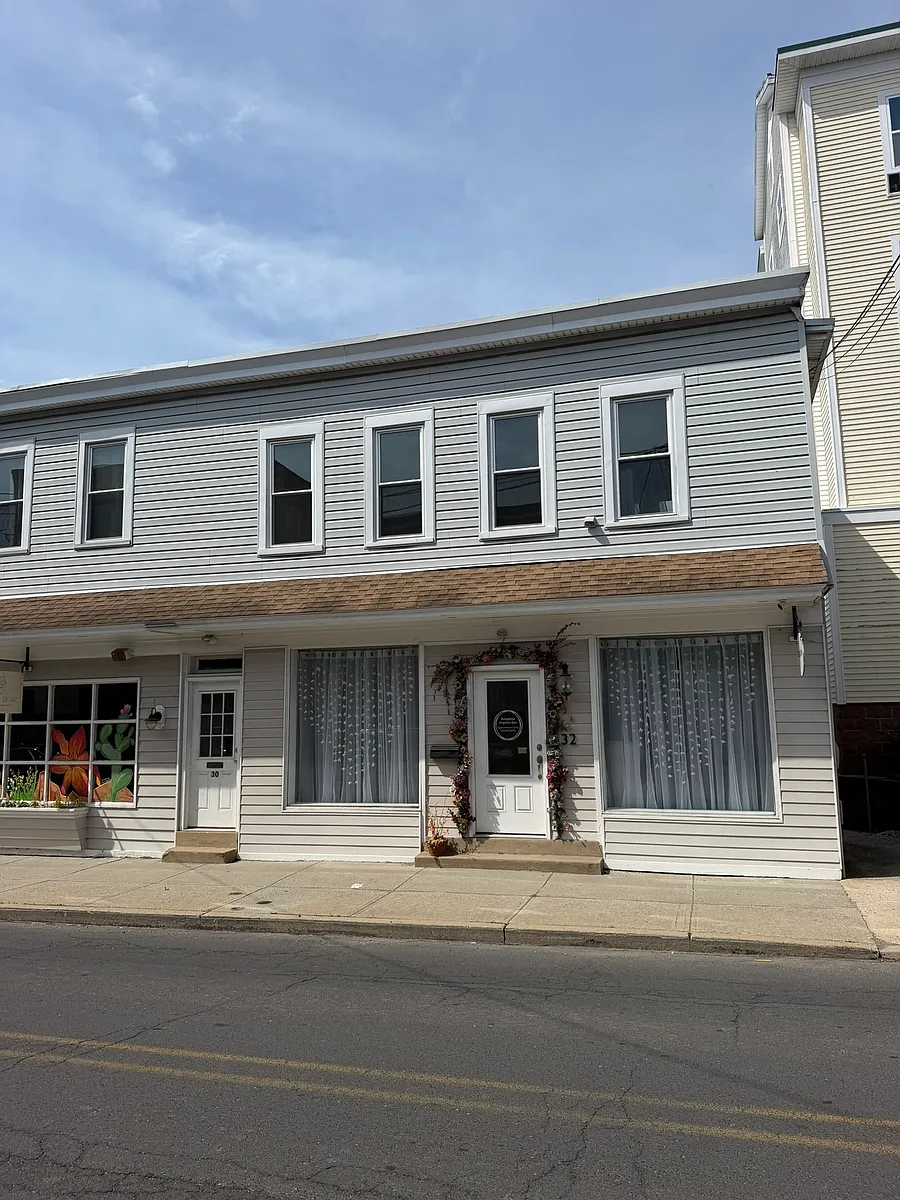Building Photo - 30 N Main St #T