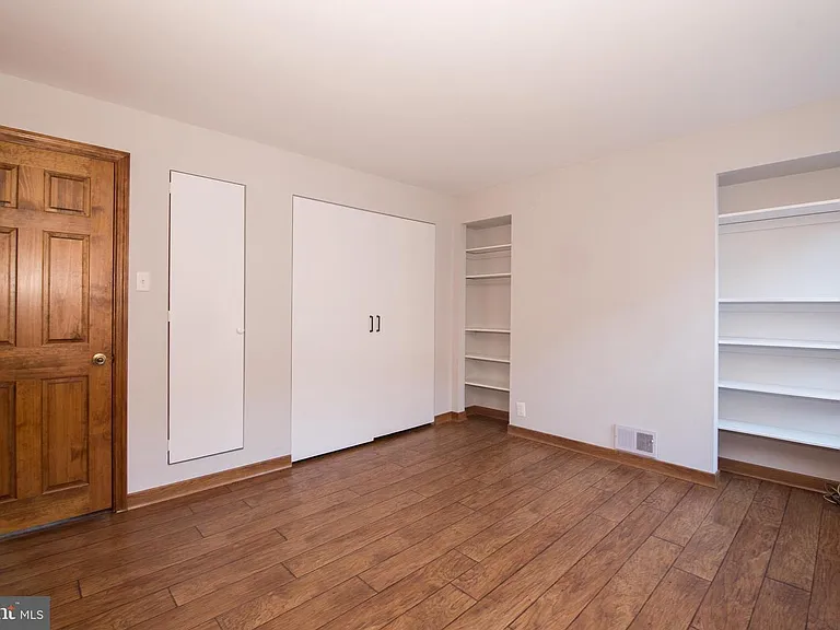 2430 Perot St — Photo 15
