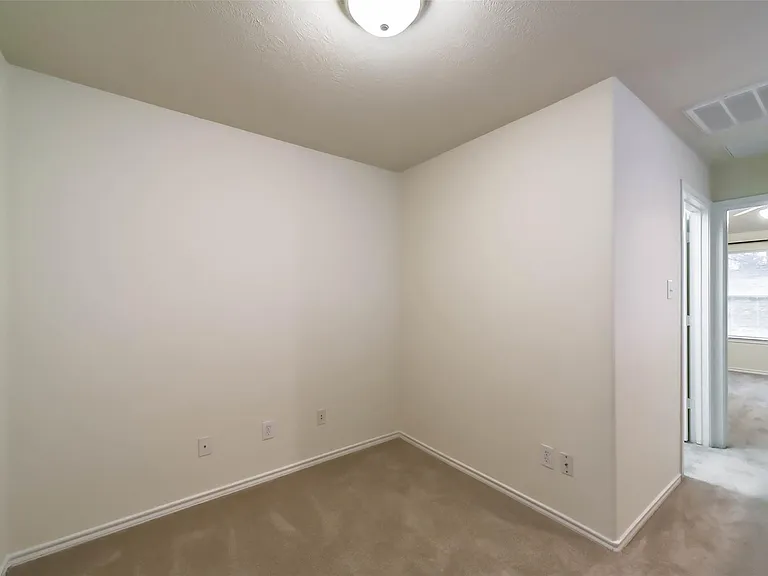 246 W Stedhill Loop — Photo 15