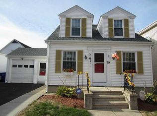 29 5th St, East Providence, RI 02914