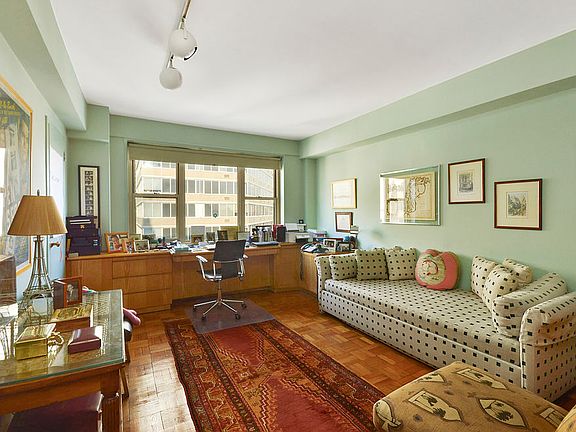 4th image of 415 E 52nd St APT 18AC