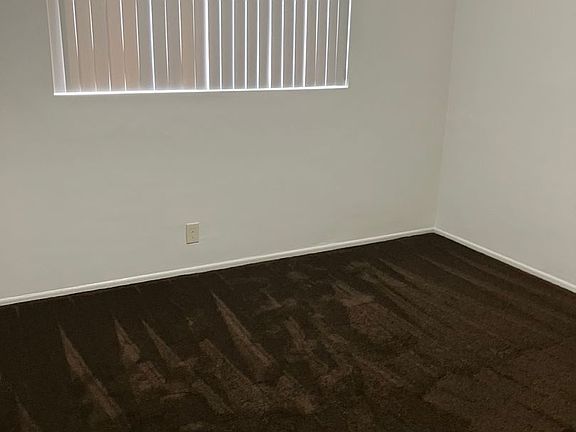 4th image of 541-551 E 64th St #15