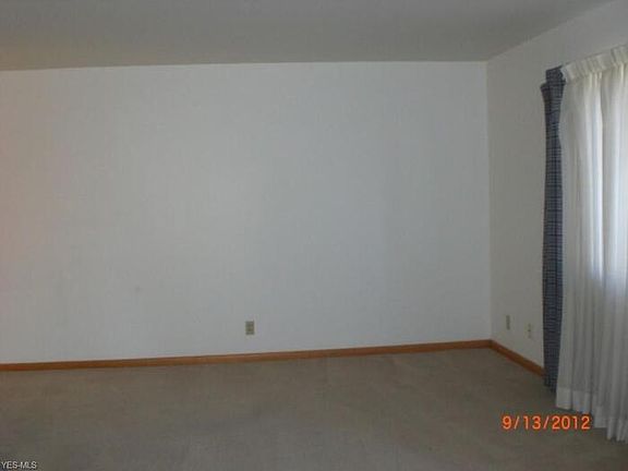 3rd image of 319 Johnet Dr APT 8