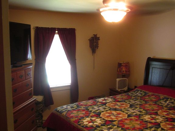 Bed room 1