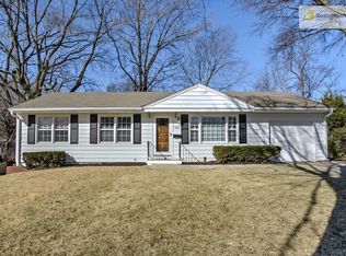 4800 Booth St, Westwood, KS 66205