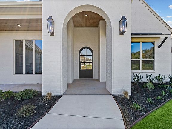 4th image of 3001 Southern Rise Ct