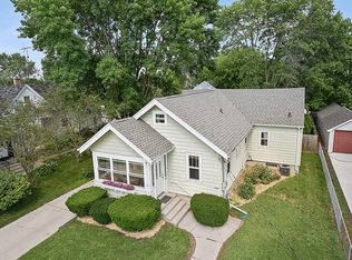 1017 N 20th St, Manitowoc, WI 54220