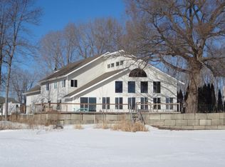 40 Sunrise Dr, South Hero, VT 05486