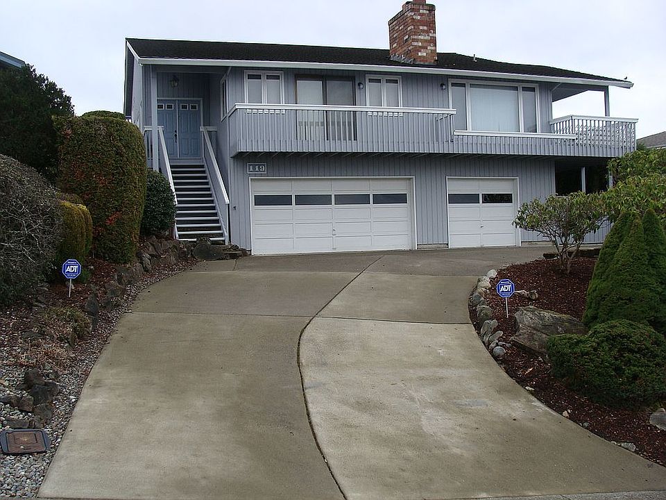 Driveway to house