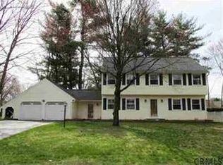 50 Axbridge Ln, Delmar, NY 12054