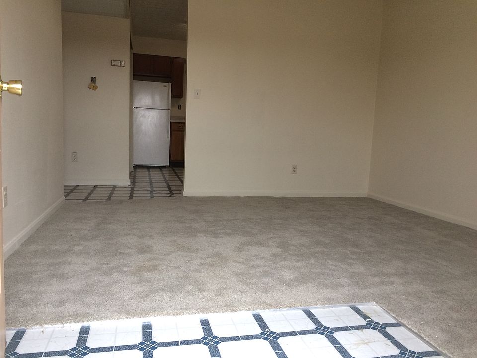 1st image of 506 Wilson St APT 18