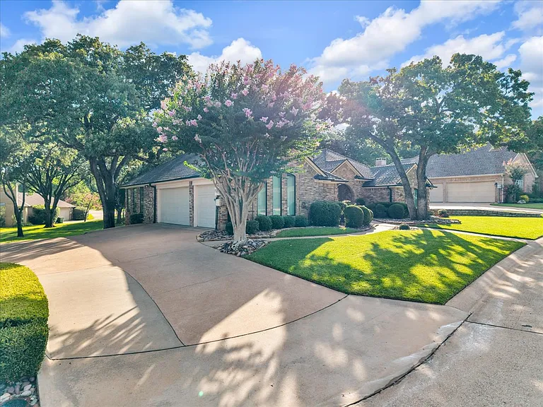 610 Timber Way — Photo 39