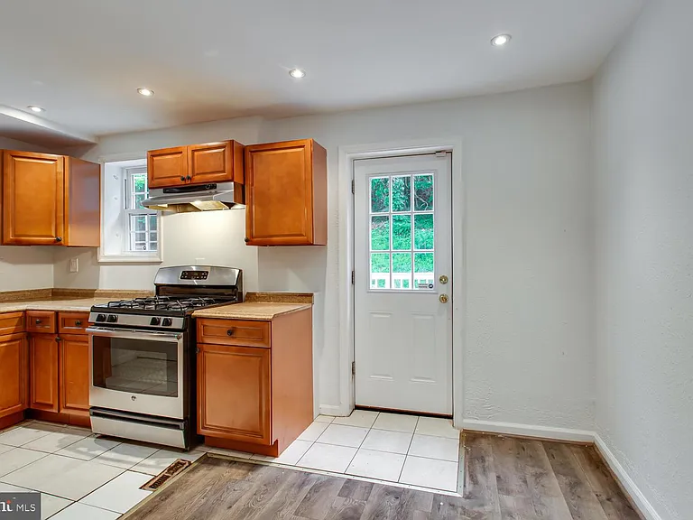 5539 Central Ave SE — Photo 13