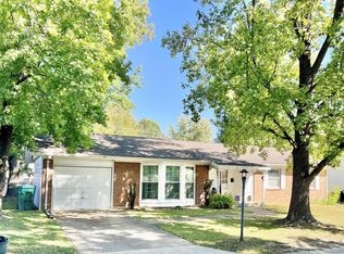 1041 W Harnett St, Mascoutah, IL