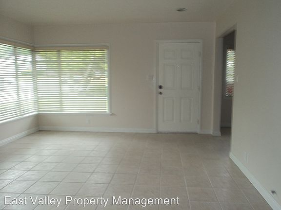 4th image of 24456 University Ave