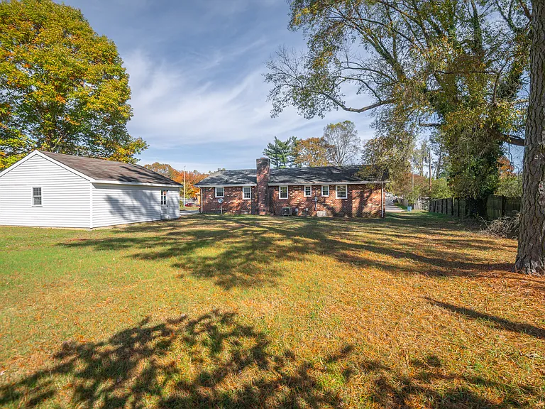 3908 Pfost Ave — Photo 42
