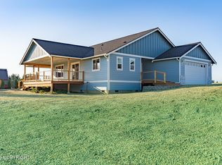 21617 E Quarah Lake Ave, Talkeetna, AK 99676