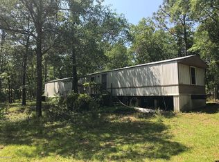 107 Stacy Ln, Bridgeton, NC 28519