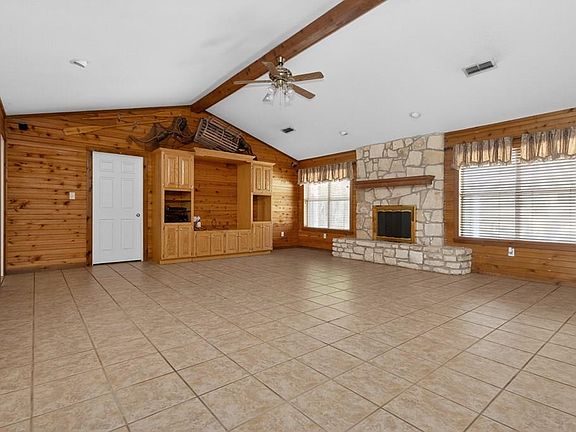 4th image of 100 Barfield Ln