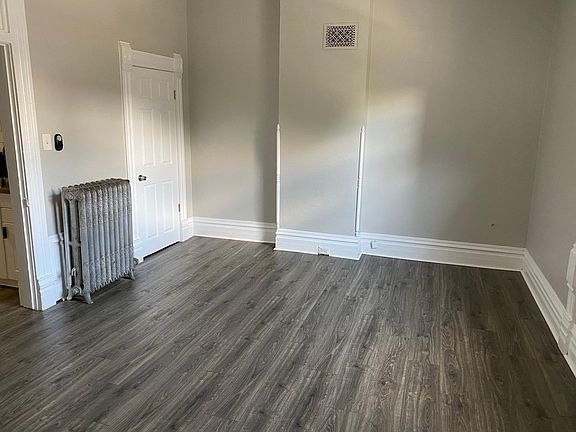 5th image of 917 E 13th Ave #3