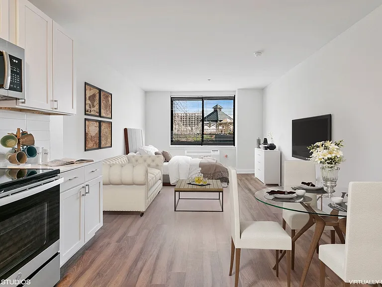 Newly renovated Manhattan studio home