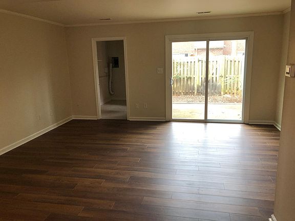 4th image of 14555 Old Courthouse Way Unit B