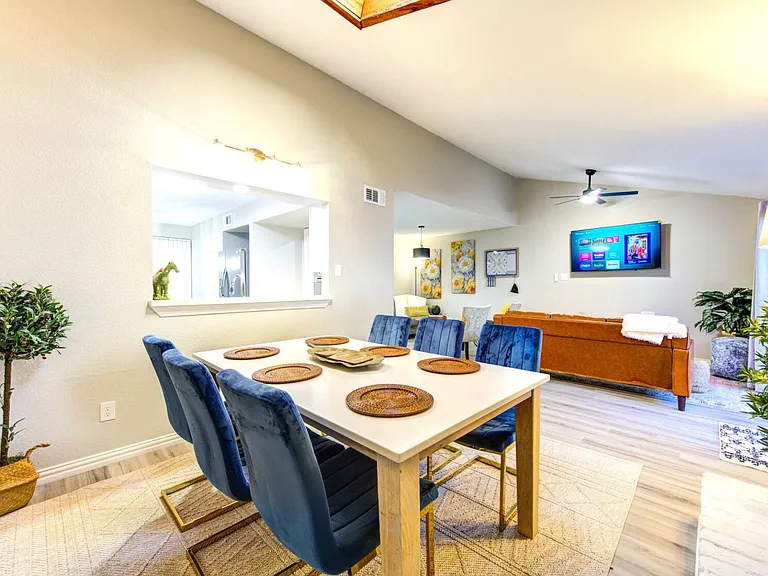 7373 Antoine Dr — Photo 12
