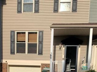 221 Jamestown Rd, Nitro, WV 25143