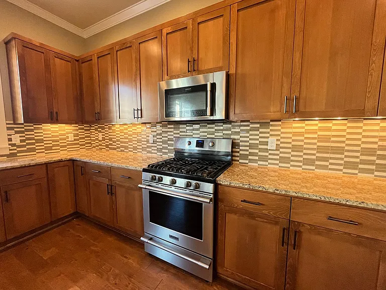 14753 NW Olive St — Photo 16