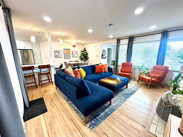 13505 Wilkie Ave — Photo 1