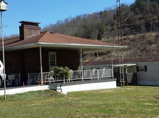 1892 Wills Creek Rd, Elkview, WV 25071