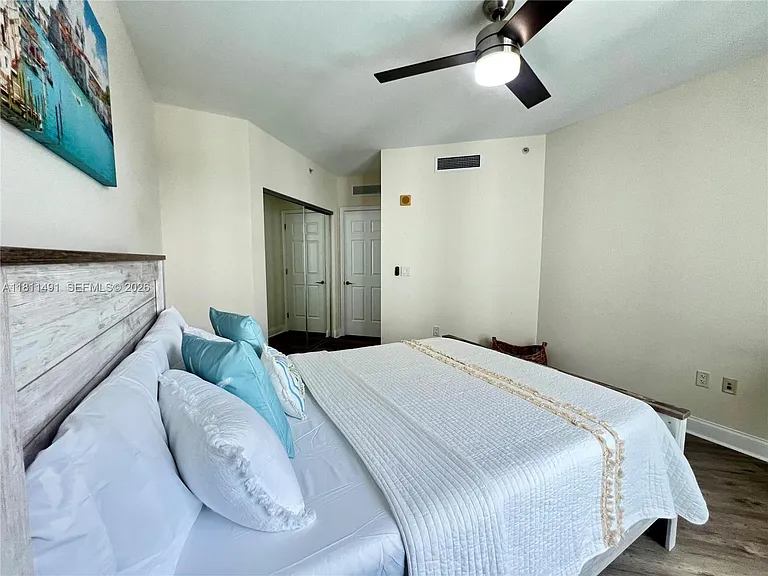 231 Riverside Dr #1210 — Photo 31