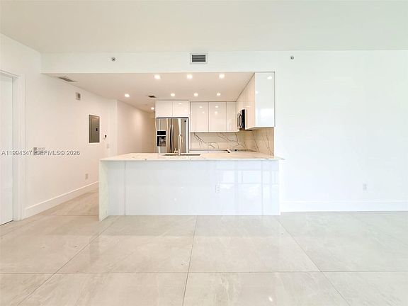5th image of 1300 Brickell Bay Dr APT 3100