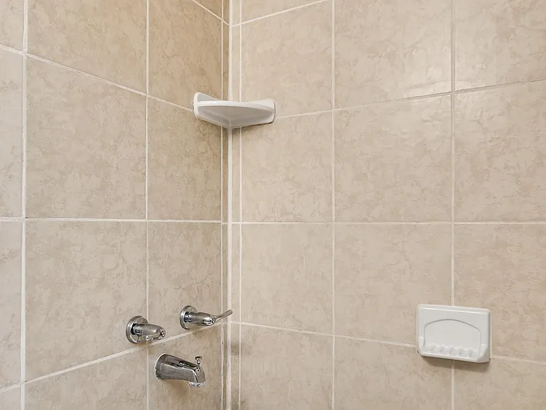1315 Saturn Dr — Photo 24