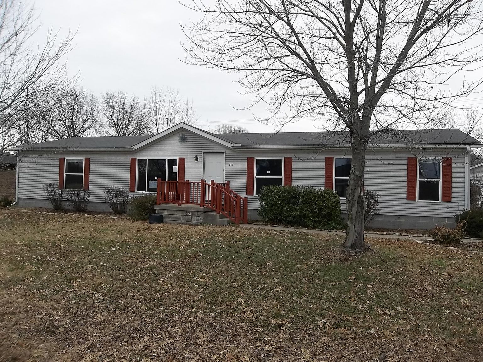 516 N Wood St, Erie, KS 66733 Zillow
