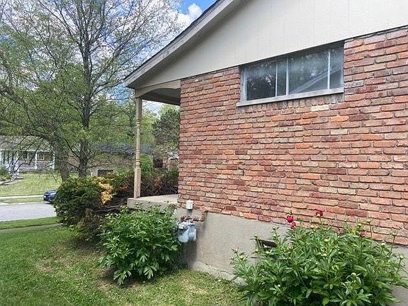 3rd image of 1462 Blueorchard Dr