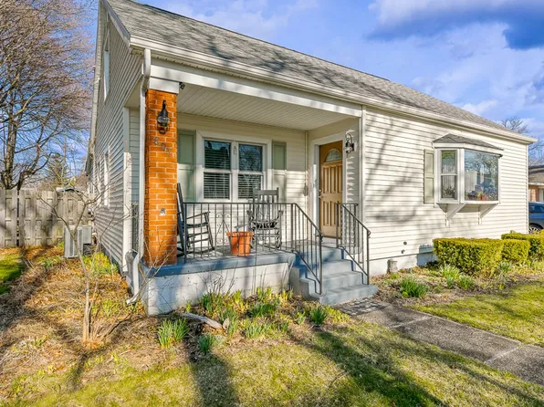 807 Oregon Ave, Erie, PA 16505