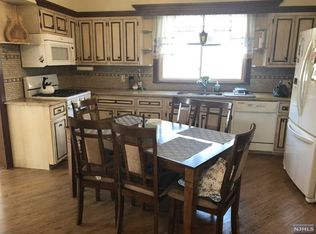 64 Parkway APT 2, Wallington, NJ 07057