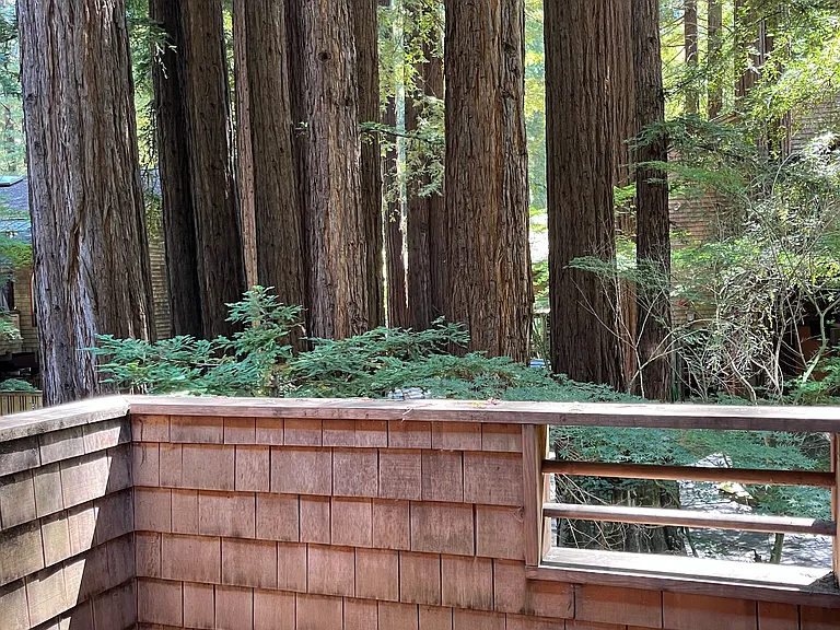 Private Deck