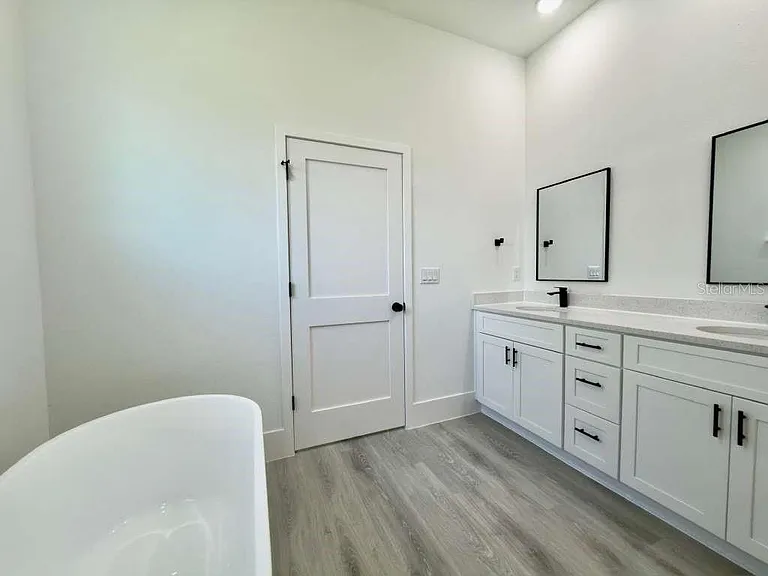 15775 SW 59th Avenue Rd — Photo 42